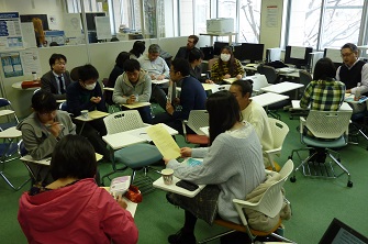 さんかくカフェの様子